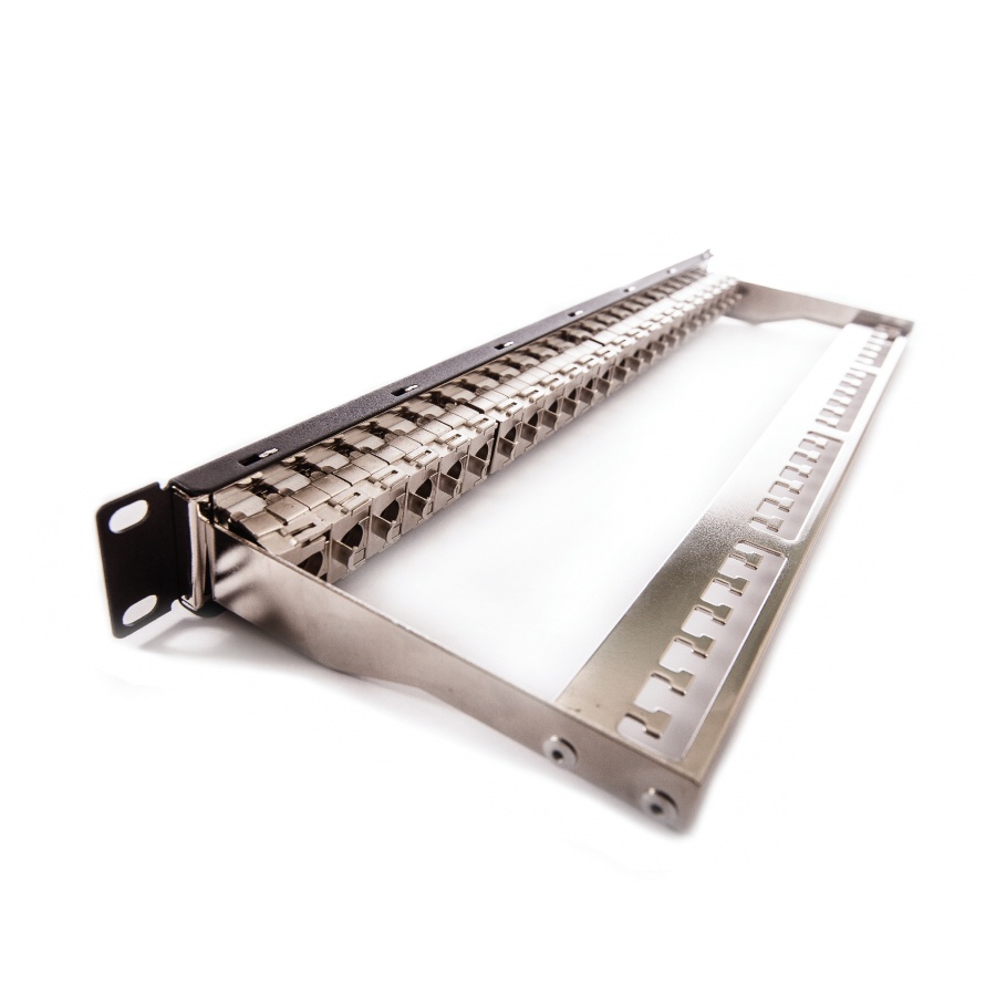 KELINE KEP-C5E-S-TL Patch panel Cat 5E 24xRJ45/s osadený s KEJ-C5E-S-TL